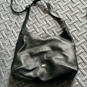 Michaell Kors hobo black bag